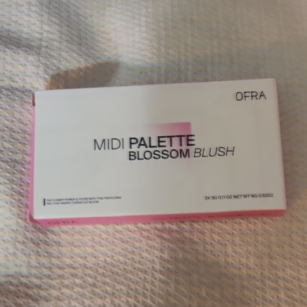 OFRA Midi Palette Blossom Blush - Soft Pink